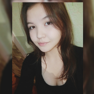 Аида Ахуджанова