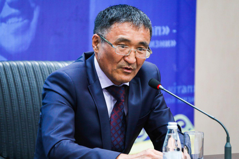 АҚПАРАТ ҚҰРАЛДАРЫНДАҒЫ ТЕРМИН СӨЗДЕРДІҢ ӘРАЛУАНДЫҒЫ